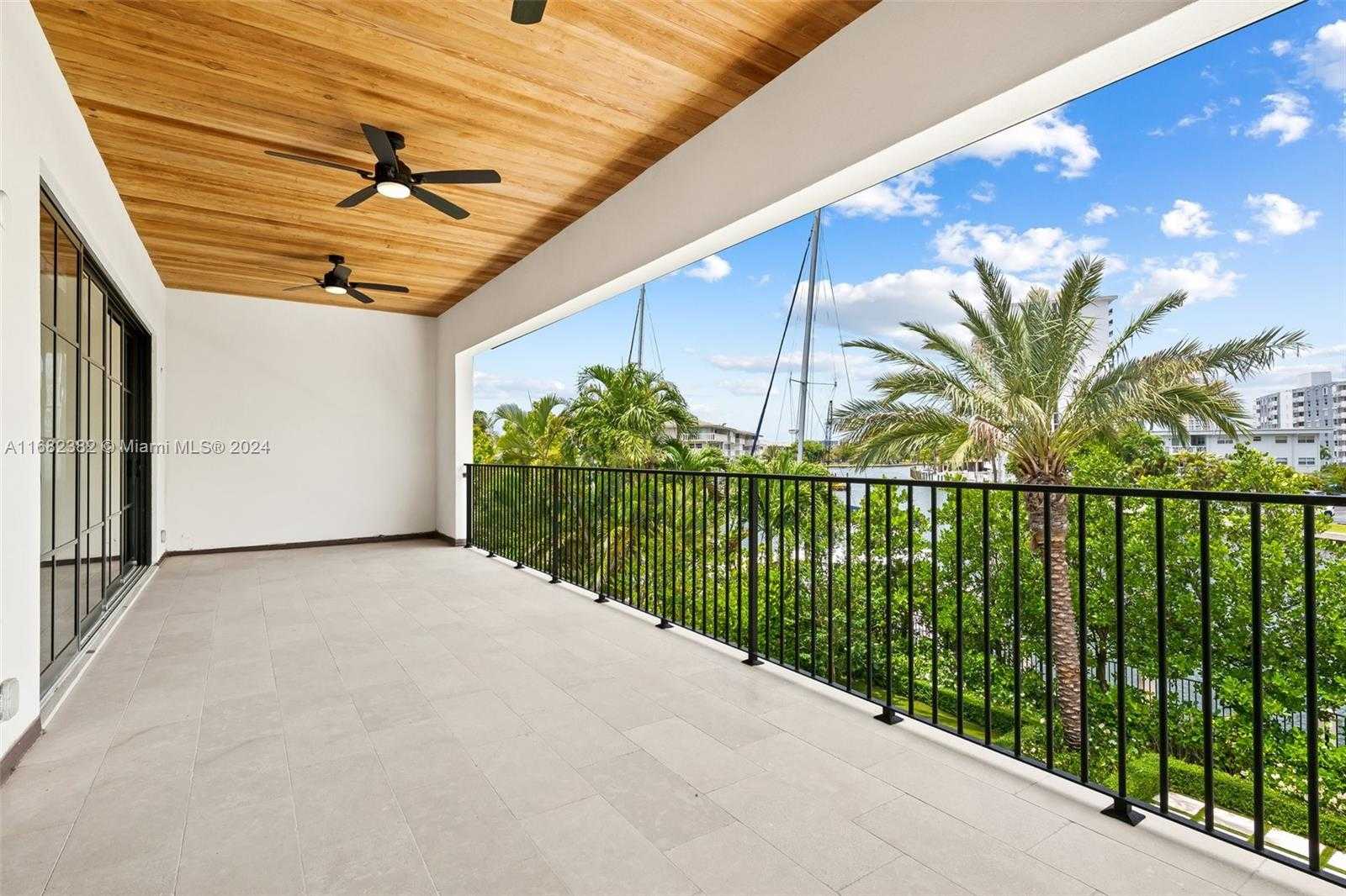 Small Image of 406 TAMARIND DR, Hallandale Beach Number 23