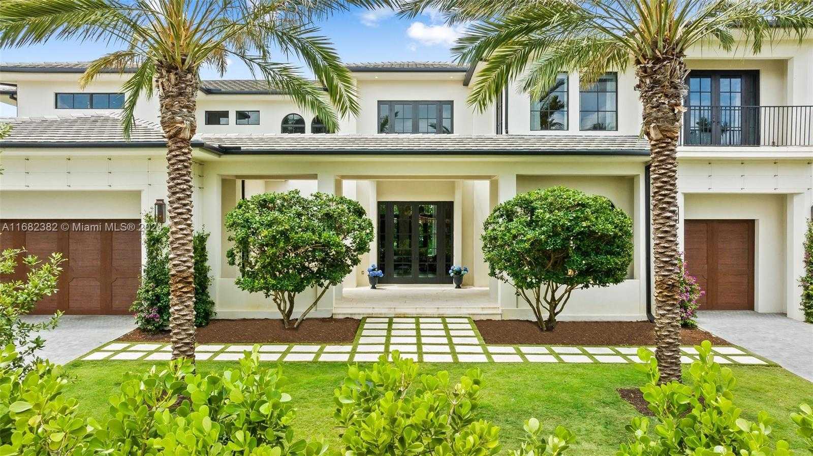 Small Image of 406 TAMARIND DR, Hallandale Beach Number 5