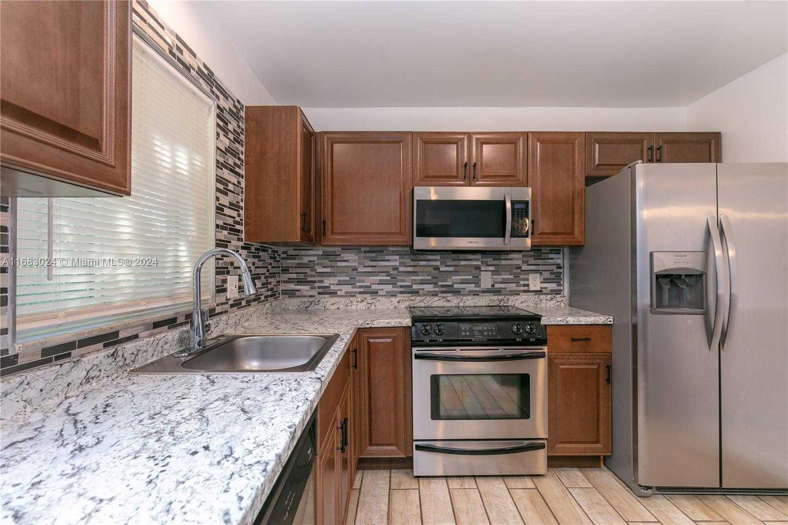 Small Image of 2510 SOUTH WEST NATURA BLVD, Deerfield Beach Number 16