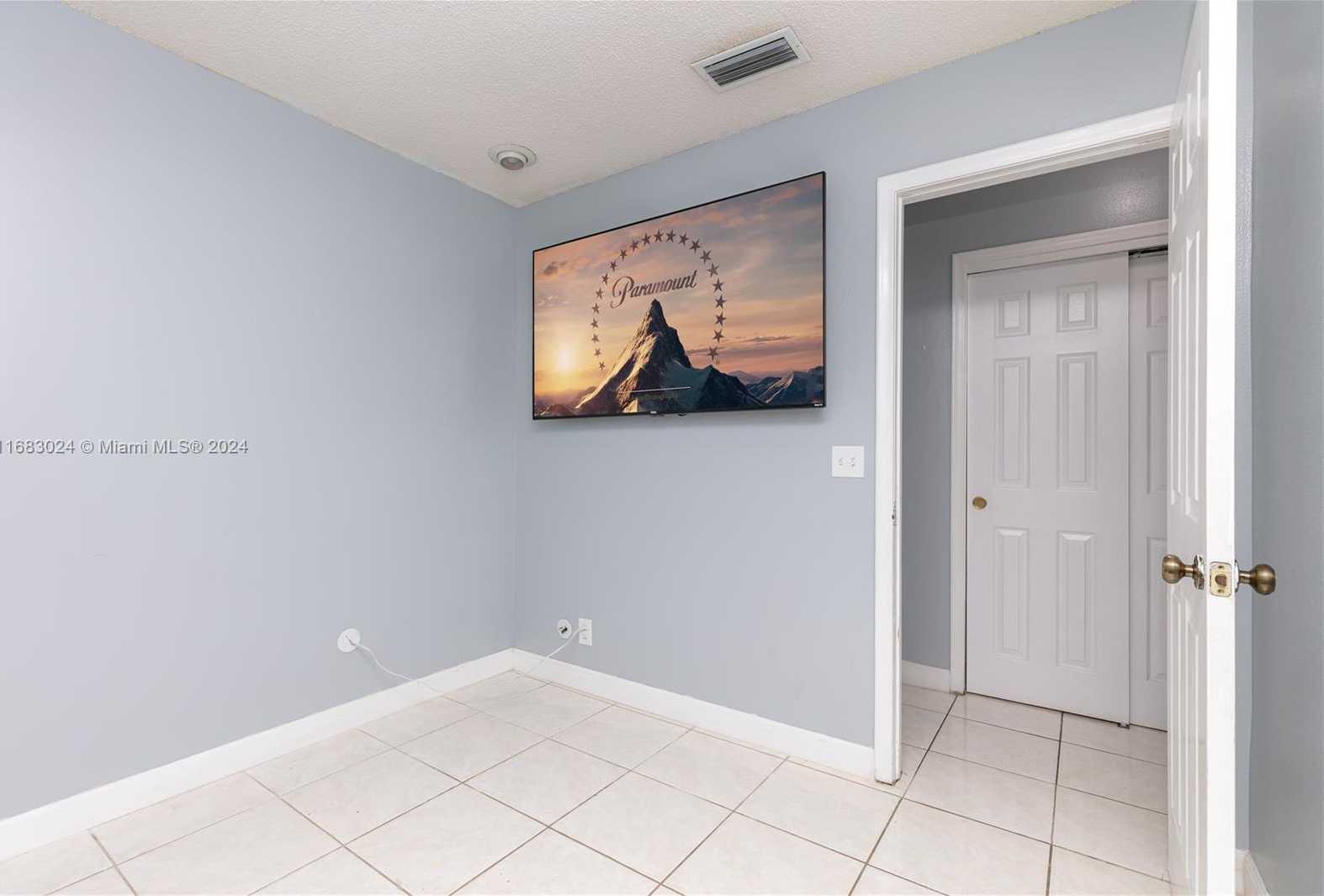Small Image of 2510 SOUTH WEST NATURA BLVD, Deerfield Beach Number 29