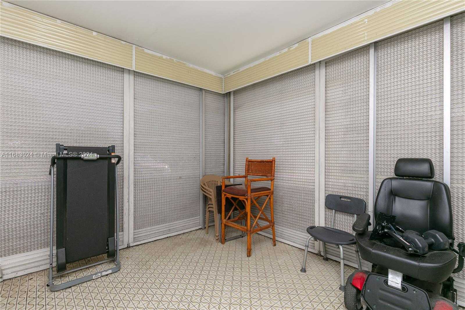 Small Image of 2510 SOUTH WEST NATURA BLVD, Deerfield Beach Number 31