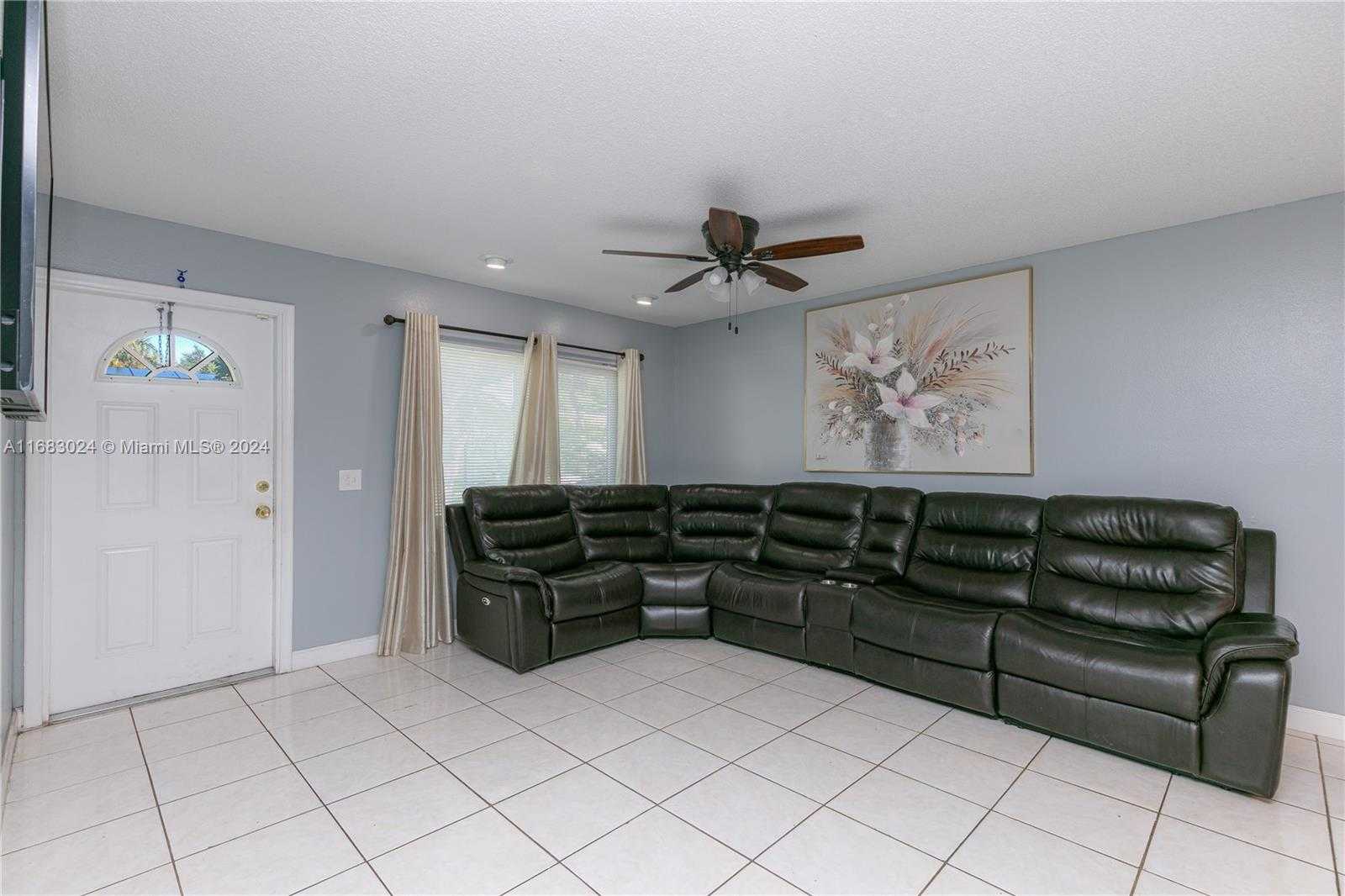 Small Image of 2510 SOUTH WEST NATURA BLVD, Deerfield Beach Number 5