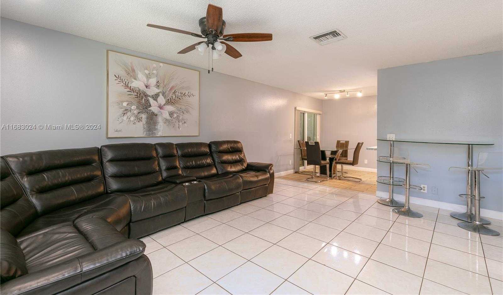 Small Image of 2510 SOUTH WEST NATURA BLVD, Deerfield Beach Number 8