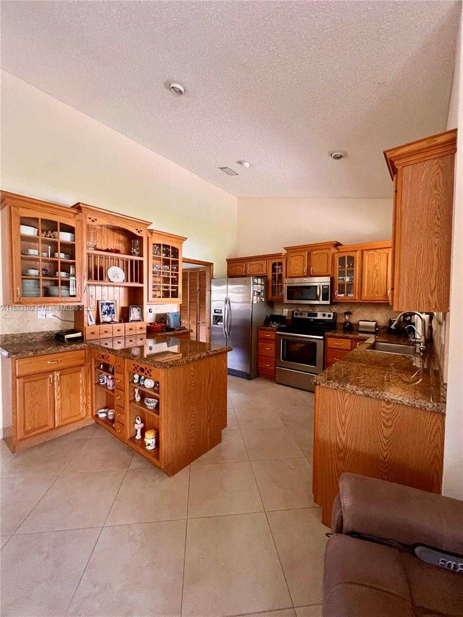 Small Image of 8320 EAST WACCAMAW LN E, Lake Worth Number 16