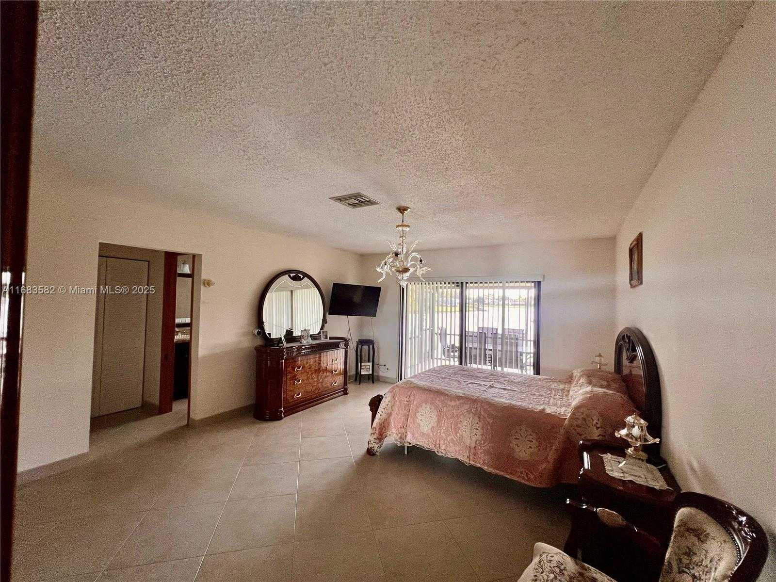 Small Image of 8320 EAST WACCAMAW LN E, Lake Worth Number 17
