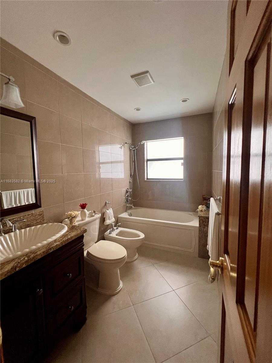 Small Image of 8320 EAST WACCAMAW LN E, Lake Worth Number 18