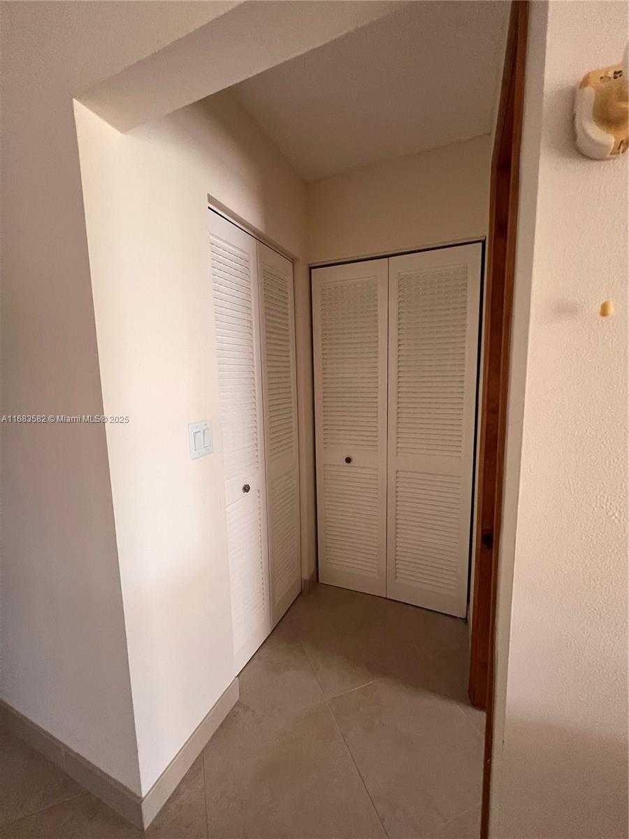 Small Image of 8320 EAST WACCAMAW LN E, Lake Worth Number 19