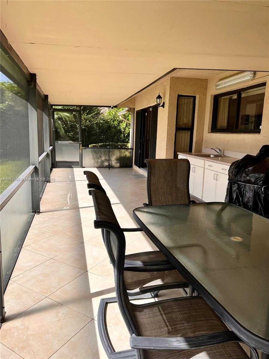 Small Image of 8320 EAST WACCAMAW LN E, Lake Worth Number 24