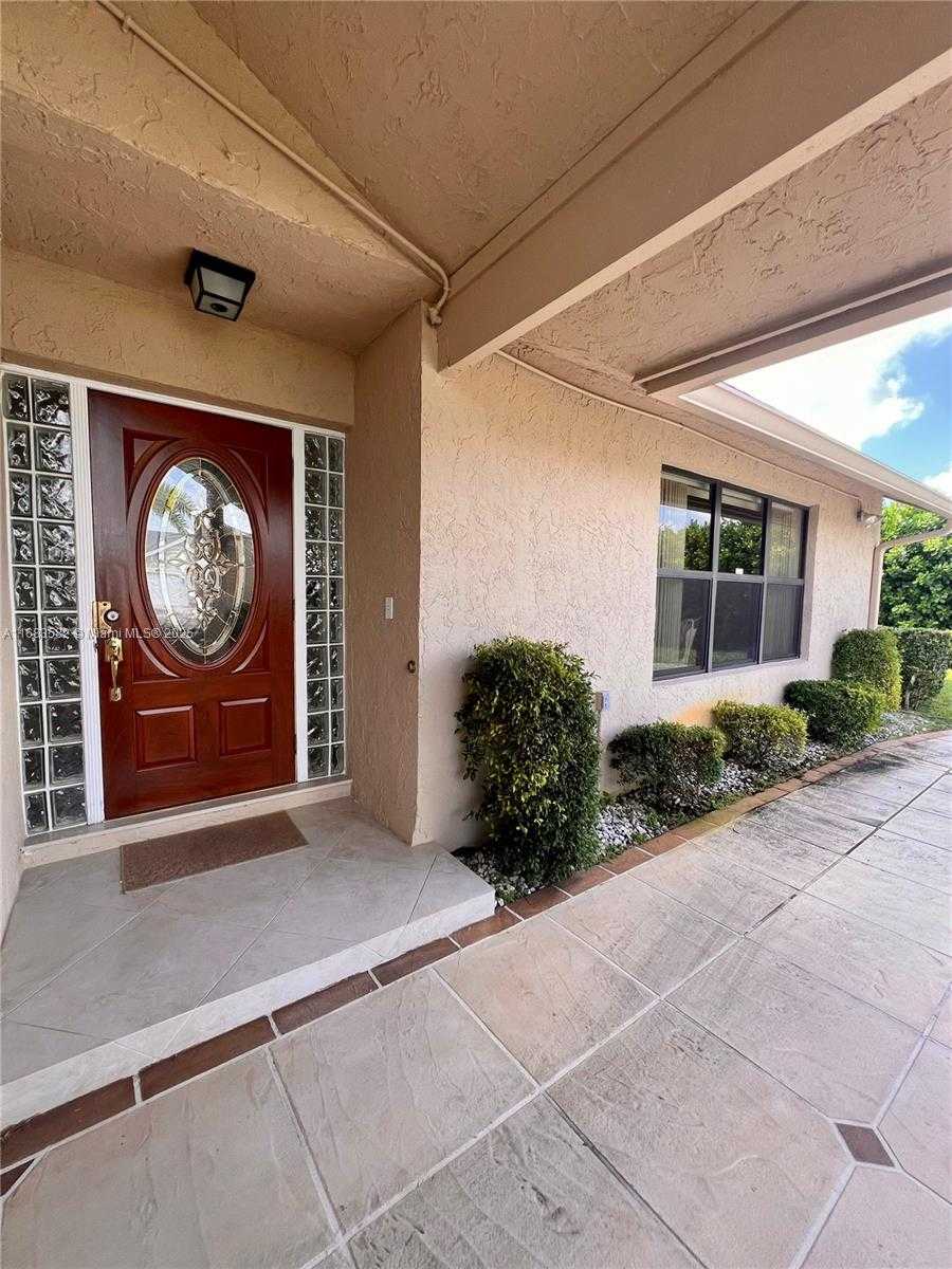 Small Image of 8320 EAST WACCAMAW LN E, Lake Worth Number 31