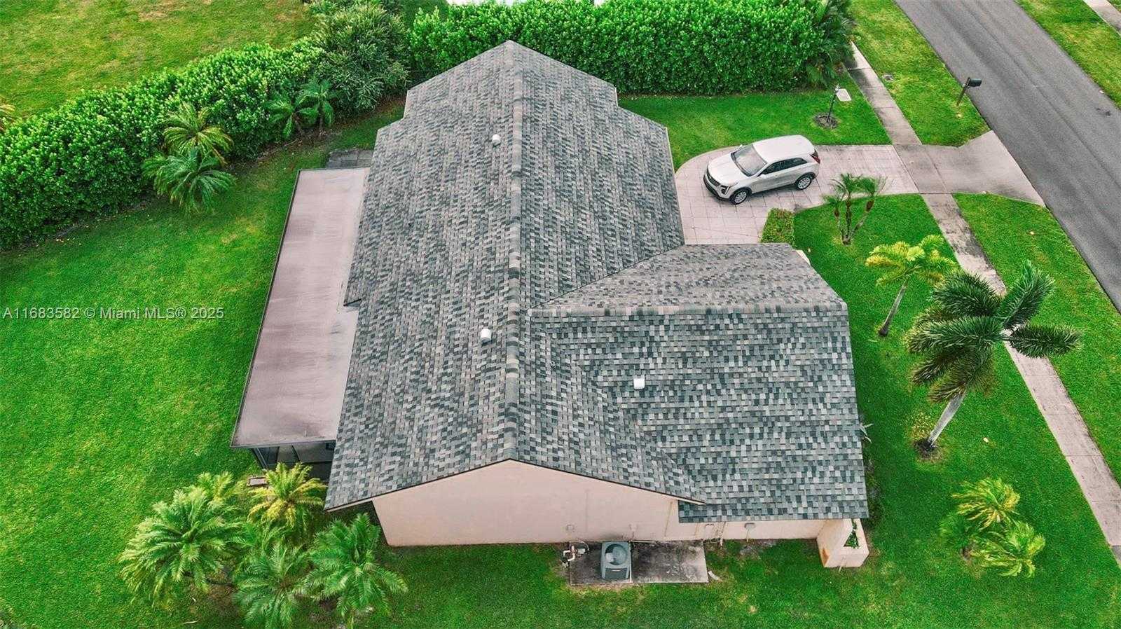 Small Image of 8320 EAST WACCAMAW LN E, Lake Worth Number 36