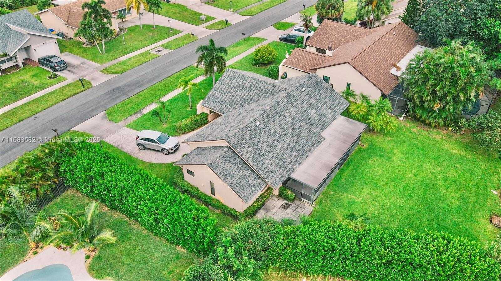 Small Image of 8320 EAST WACCAMAW LN E, Lake Worth Number 38