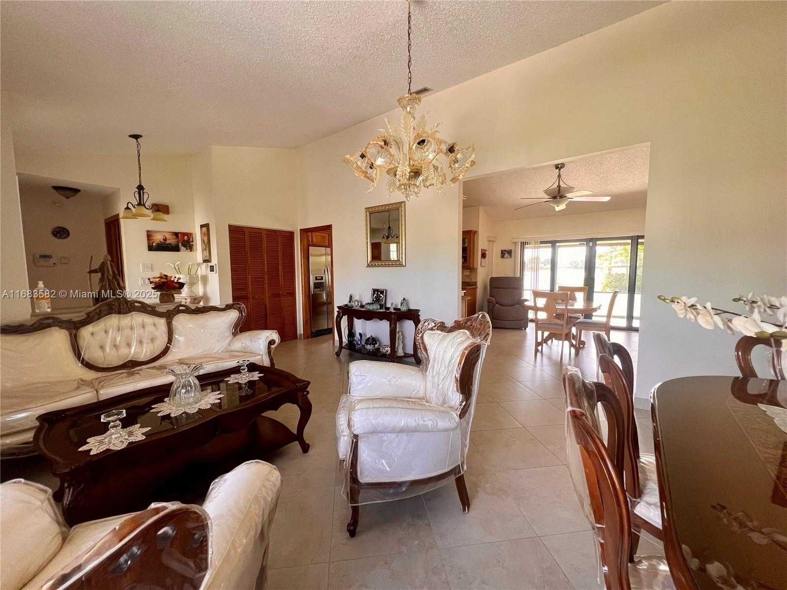 Small Image of 8320 EAST WACCAMAW LN E, Lake Worth Number 4