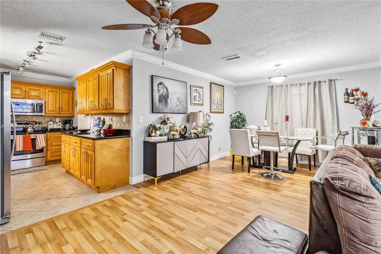 Small Image of 1240 STARDUST, North Lauderdale Number 5