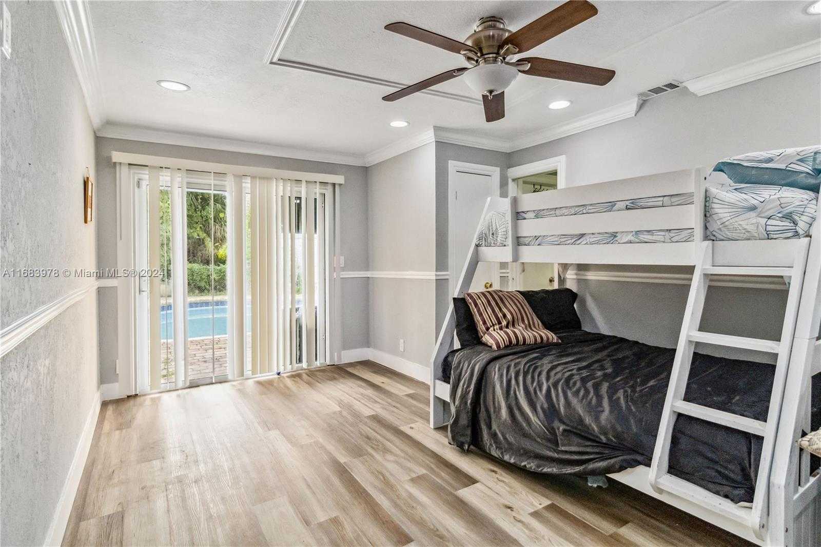 Small Image of 1240 STARDUST, North Lauderdale Number 9