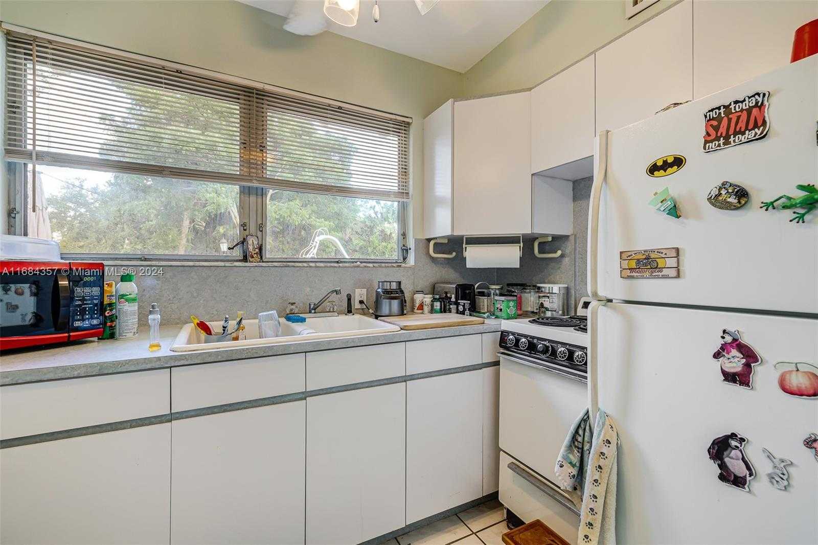 Small Image of 2889 RIVERLAND RD, Fort Lauderdale Number 33