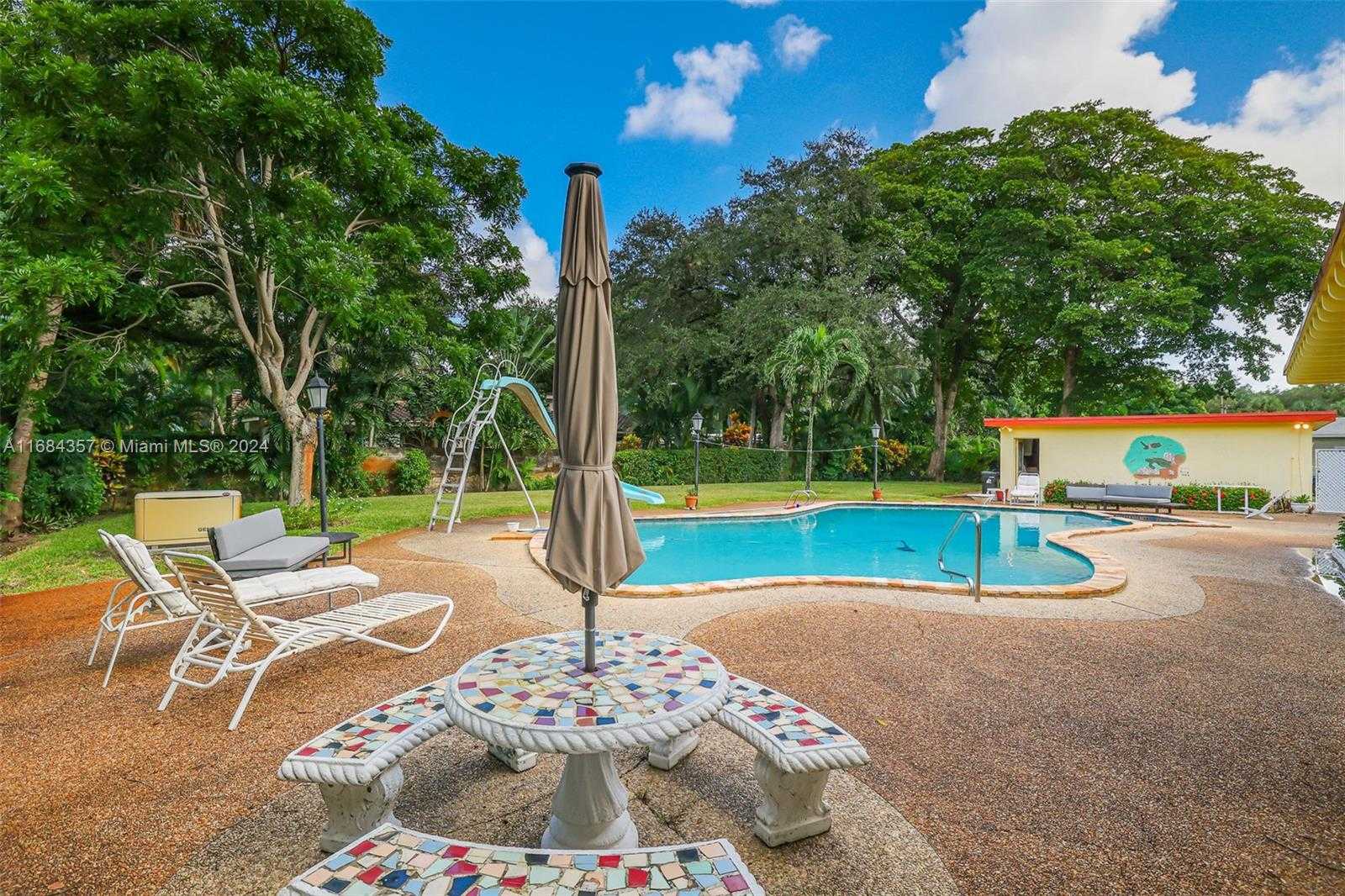 Small Image of 2889 RIVERLAND RD, Fort Lauderdale Number 35
