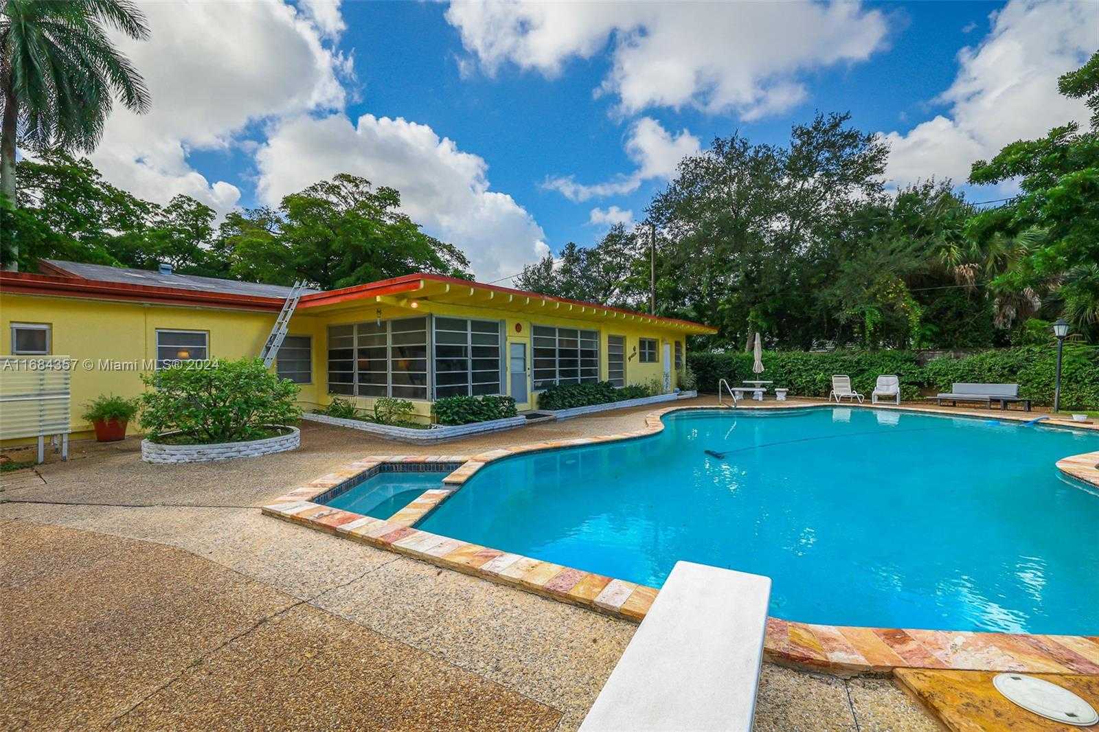 Small Image of 2889 RIVERLAND RD, Fort Lauderdale Number 38