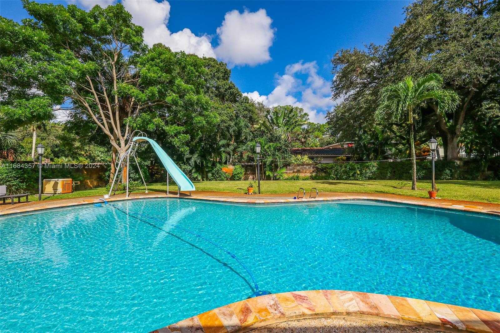 Small Image of 2889 RIVERLAND RD, Fort Lauderdale Number 40