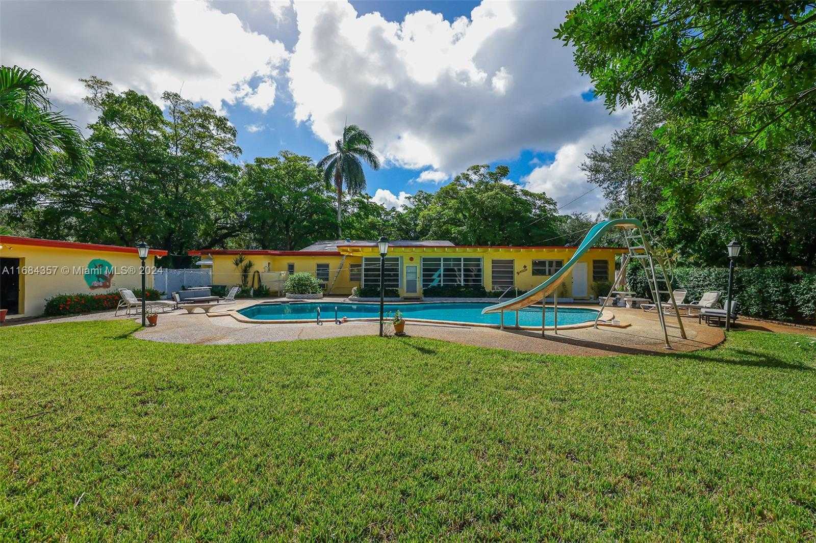 Small Image of 2889 RIVERLAND RD, Fort Lauderdale Number 43