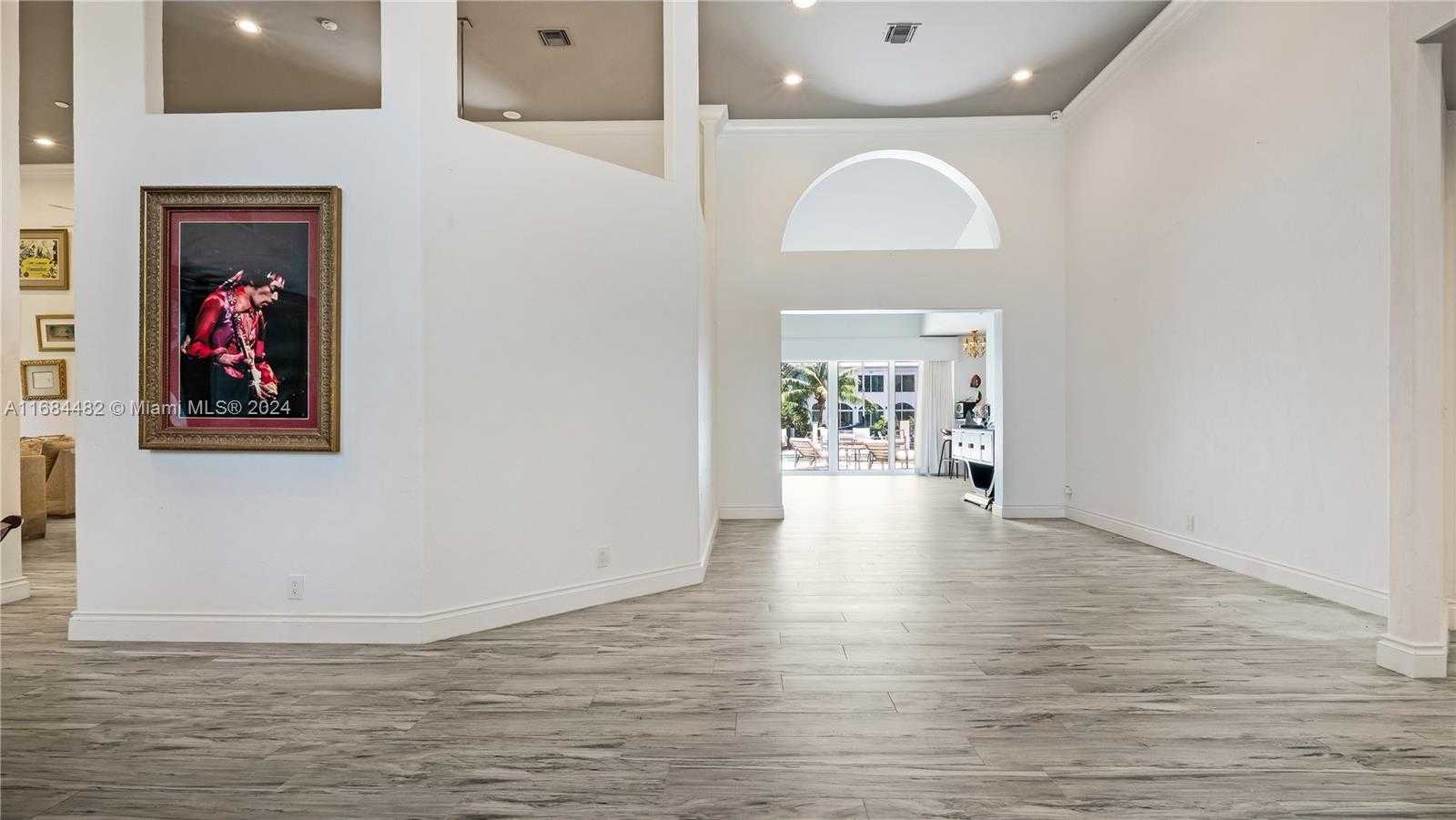 Small Image of 34 PELICAN DR, Fort Lauderdale Number 18