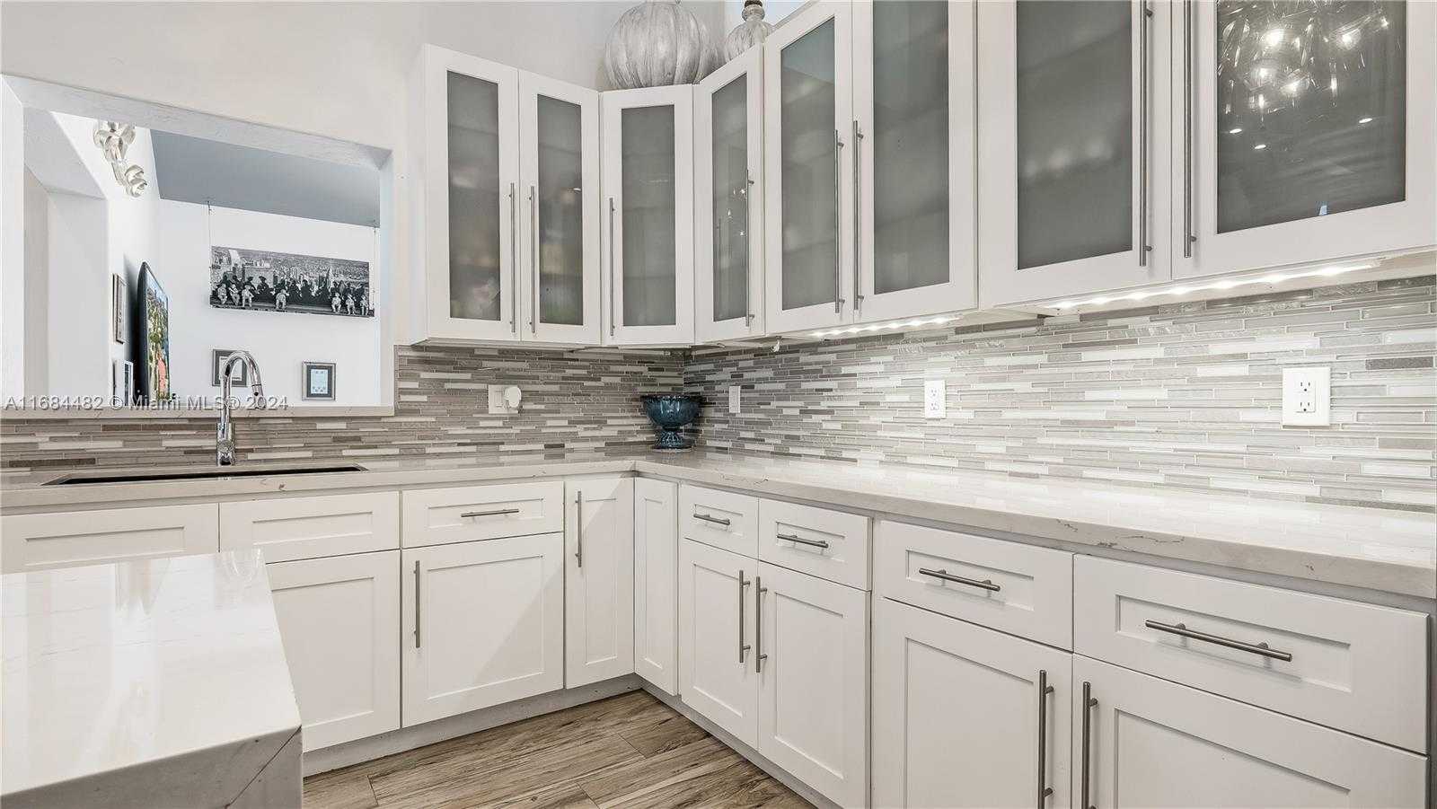 Small Image of 34 PELICAN DR, Fort Lauderdale Number 28
