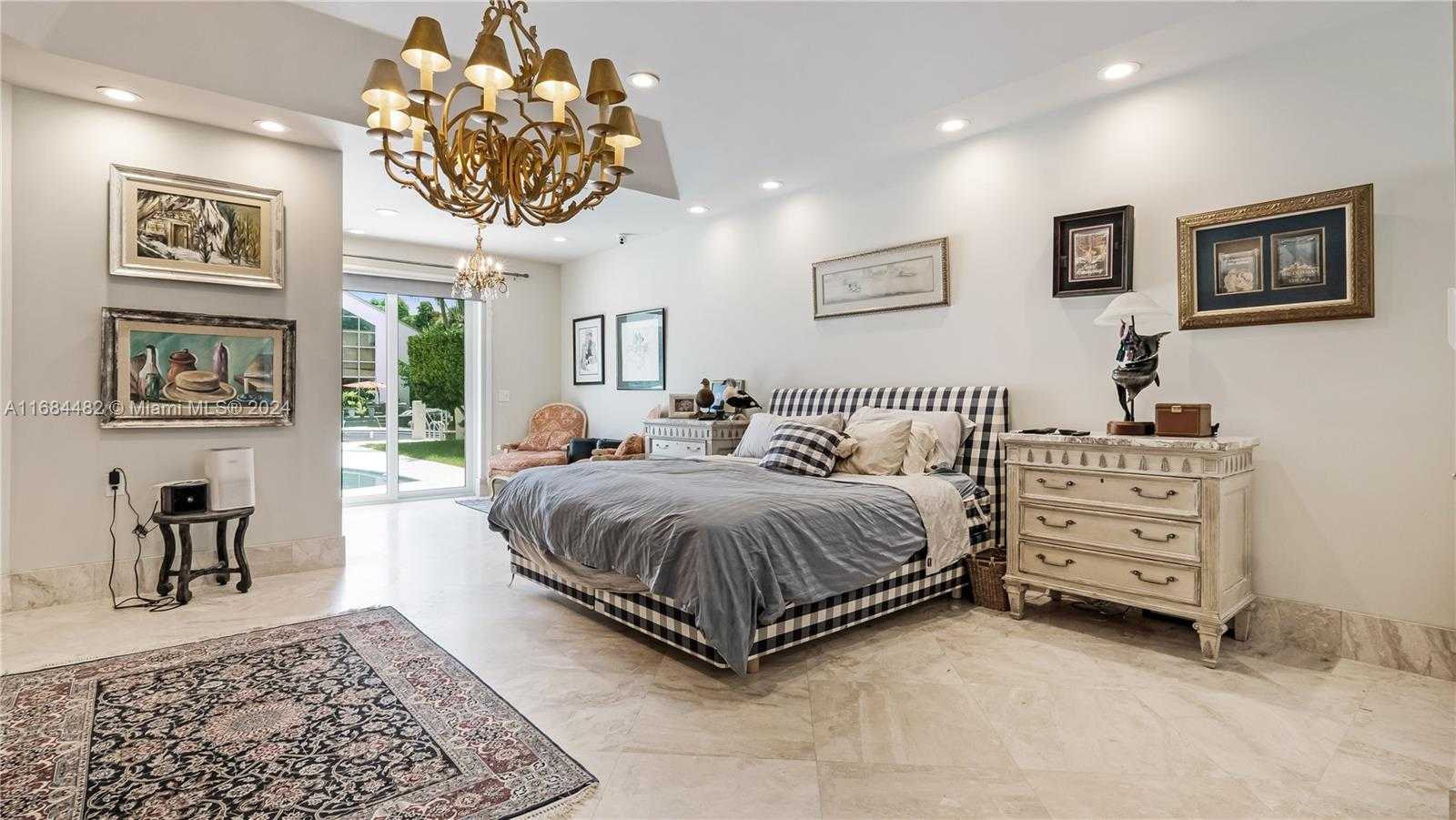 Small Image of 34 PELICAN DR, Fort Lauderdale Number 35