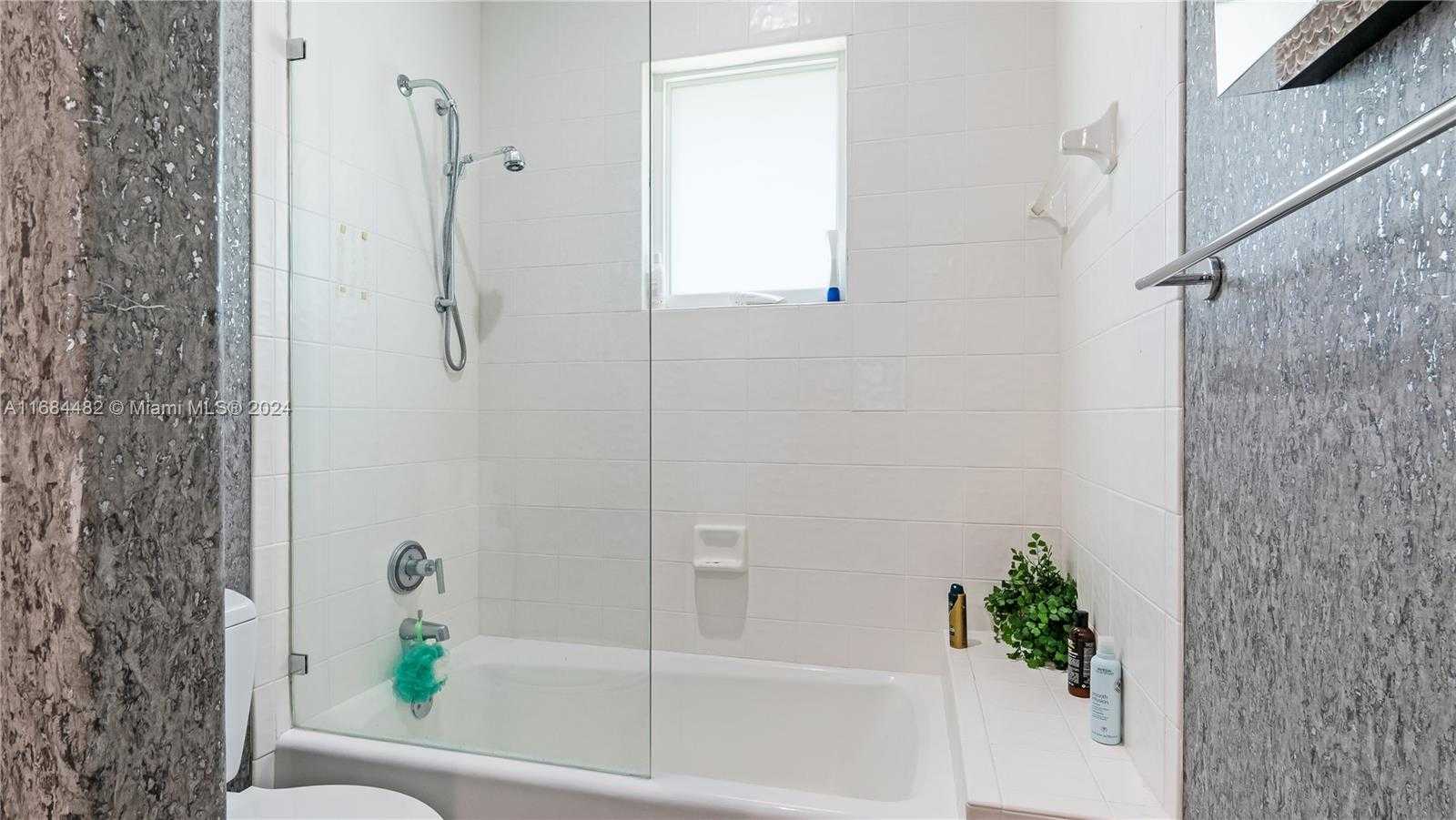 Small Image of 34 PELICAN DR, Fort Lauderdale Number 46