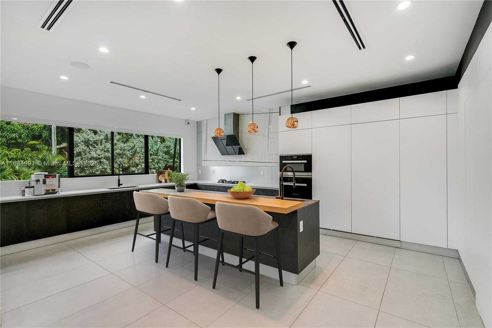 Small Image of 6695 SOUTH WEST 112TH ST, Pinecrest Number 14