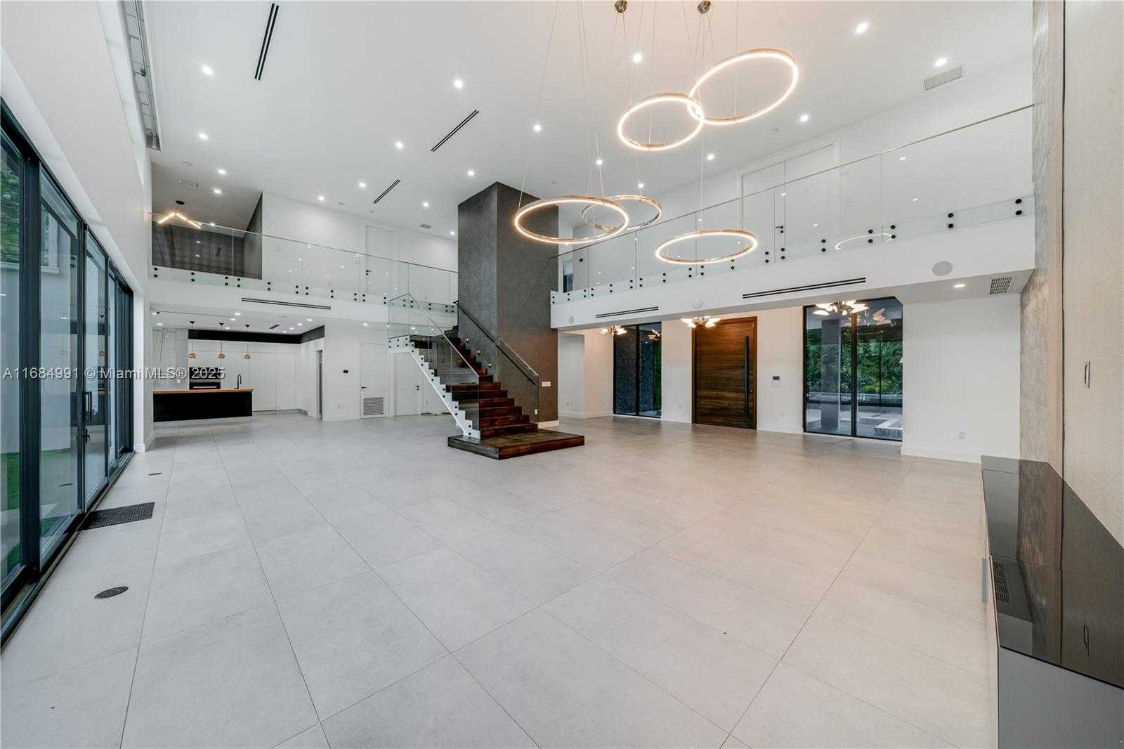 Small Image of 6695 SOUTH WEST 112TH ST, Pinecrest Number 23