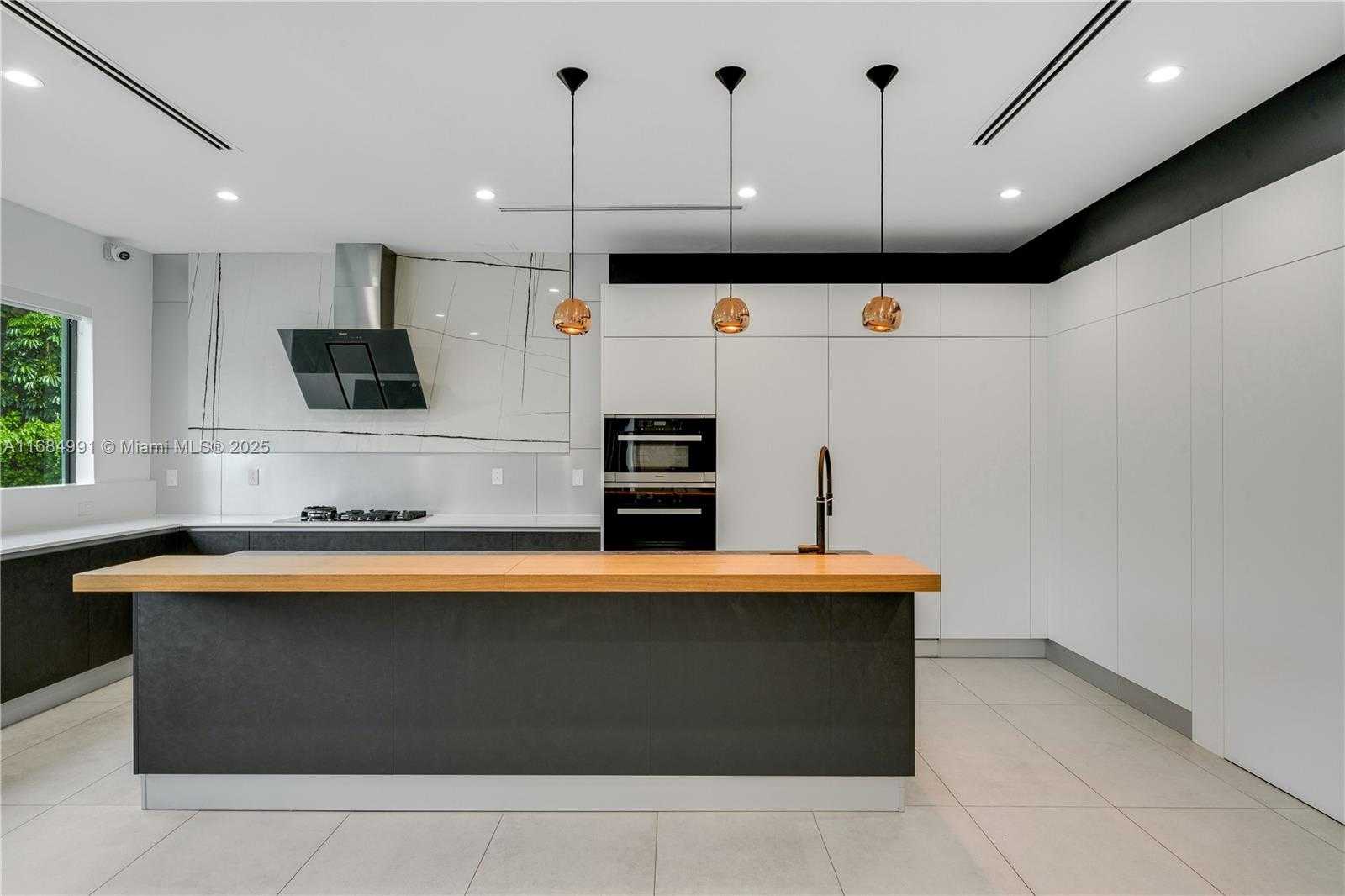 Small Image of 6695 SOUTH WEST 112TH ST, Pinecrest Number 36