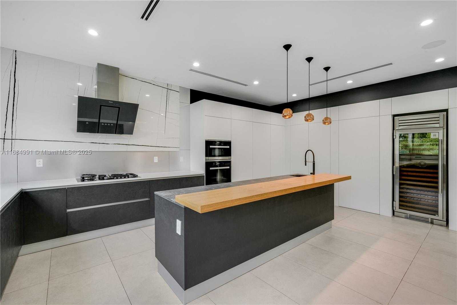 Small Image of 6695 SOUTH WEST 112TH ST, Pinecrest Number 37