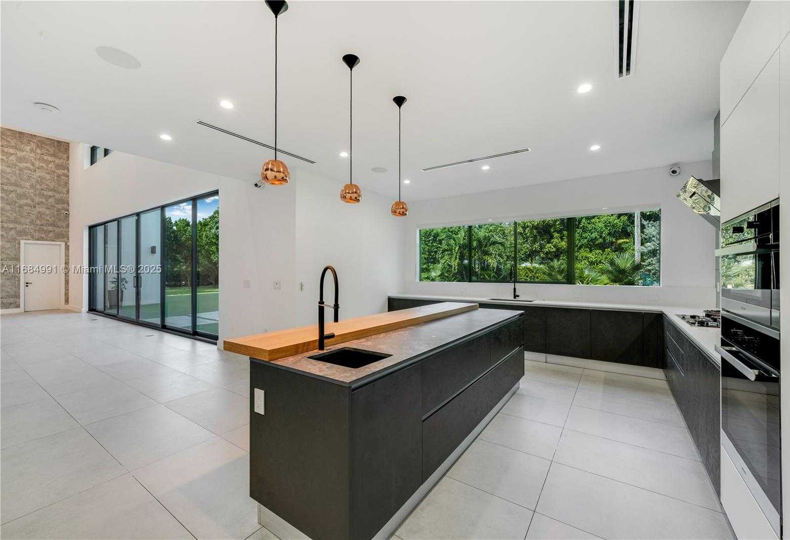 Small Image of 6695 SOUTH WEST 112TH ST, Pinecrest Number 42