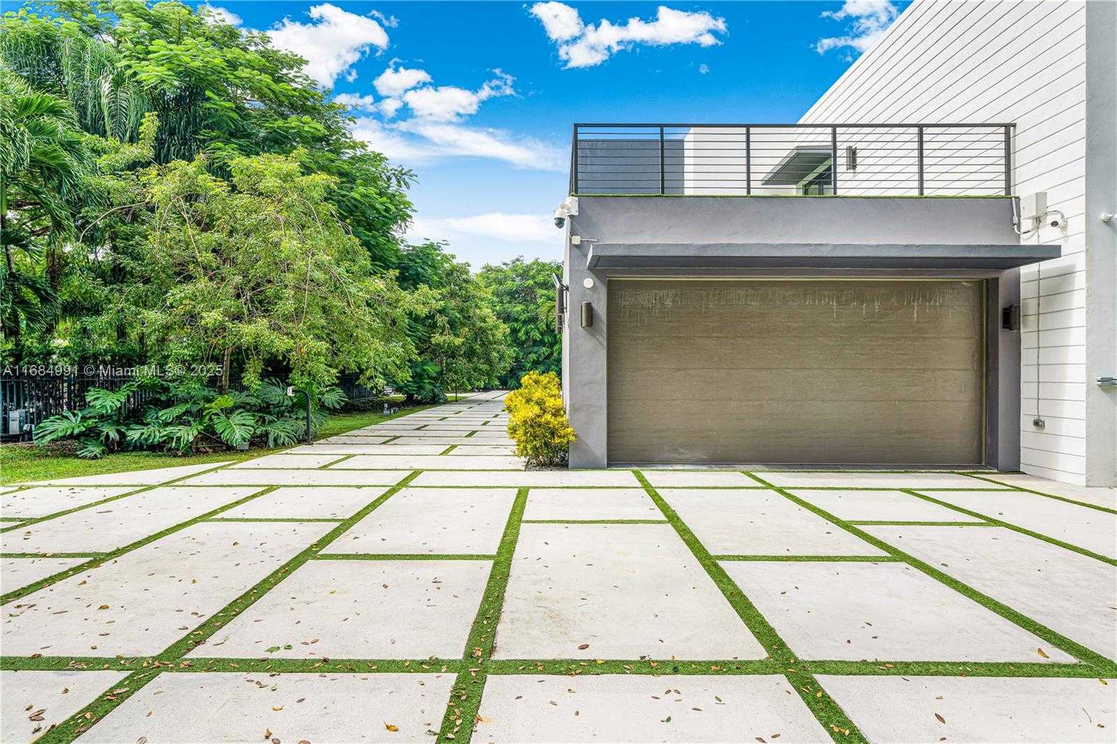 Small Image of 6695 SOUTH WEST 112TH ST, Pinecrest Number 5