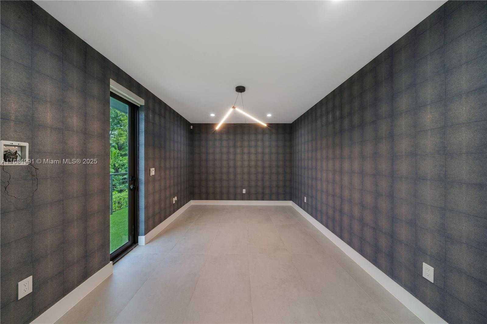 Small Image of 6695 SOUTH WEST 112TH ST, Pinecrest Number 58