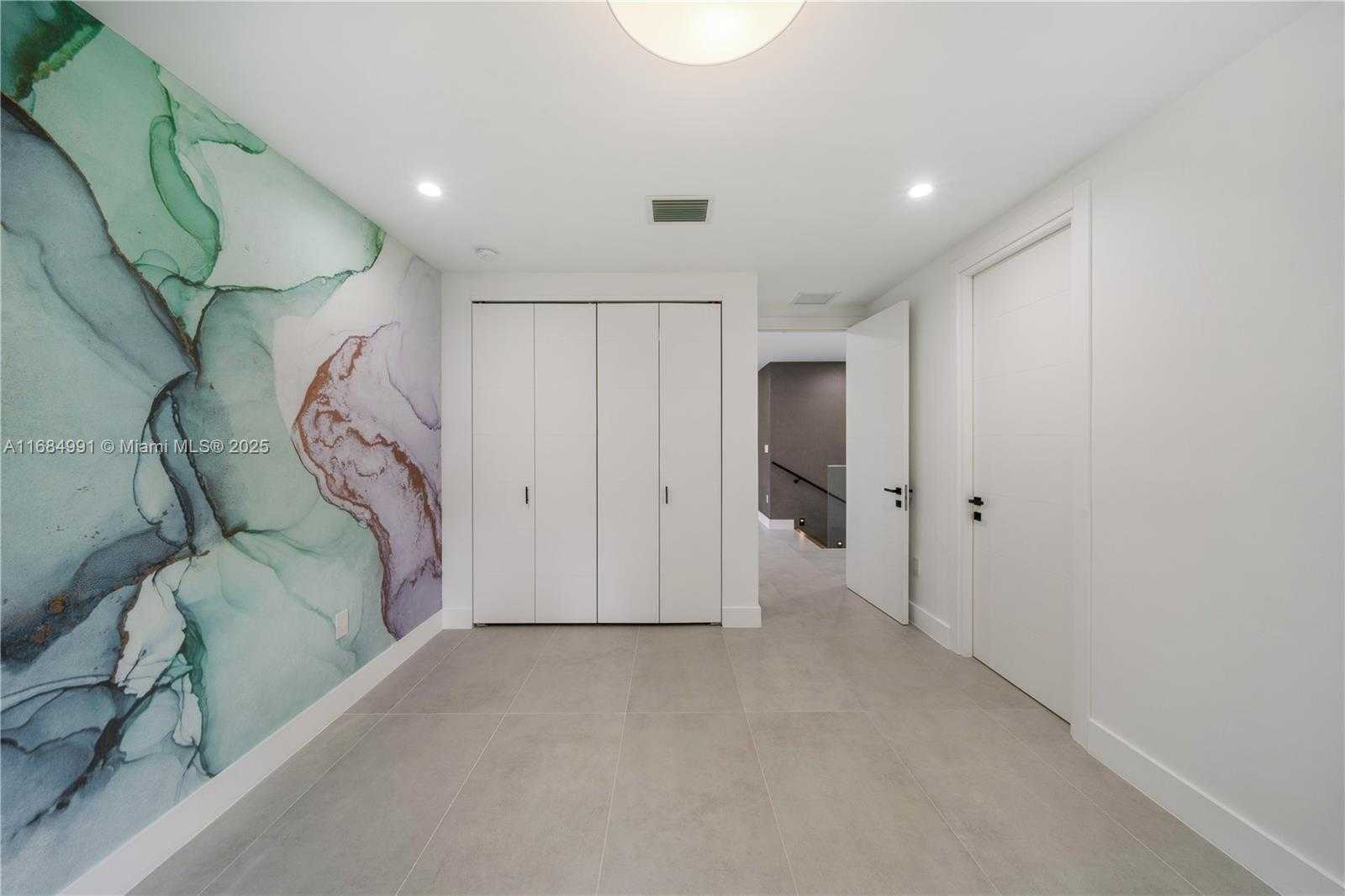 Small Image of 6695 SOUTH WEST 112TH ST, Pinecrest Number 64