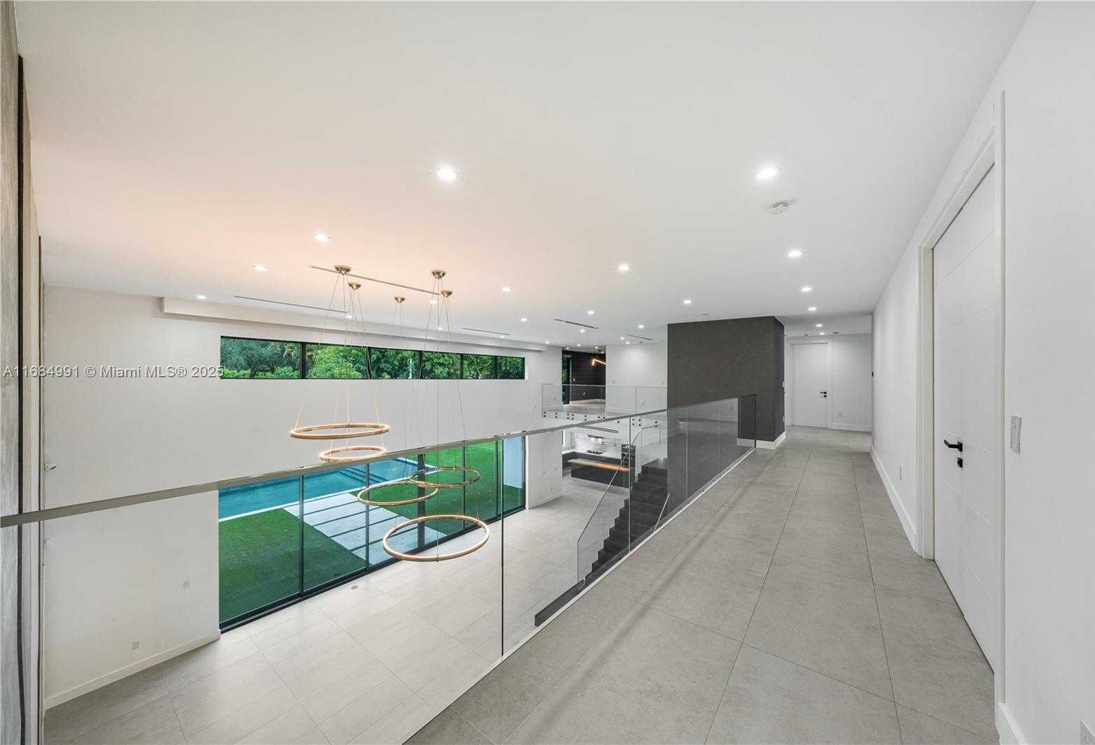 Small Image of 6695 SOUTH WEST 112TH ST, Pinecrest Number 71