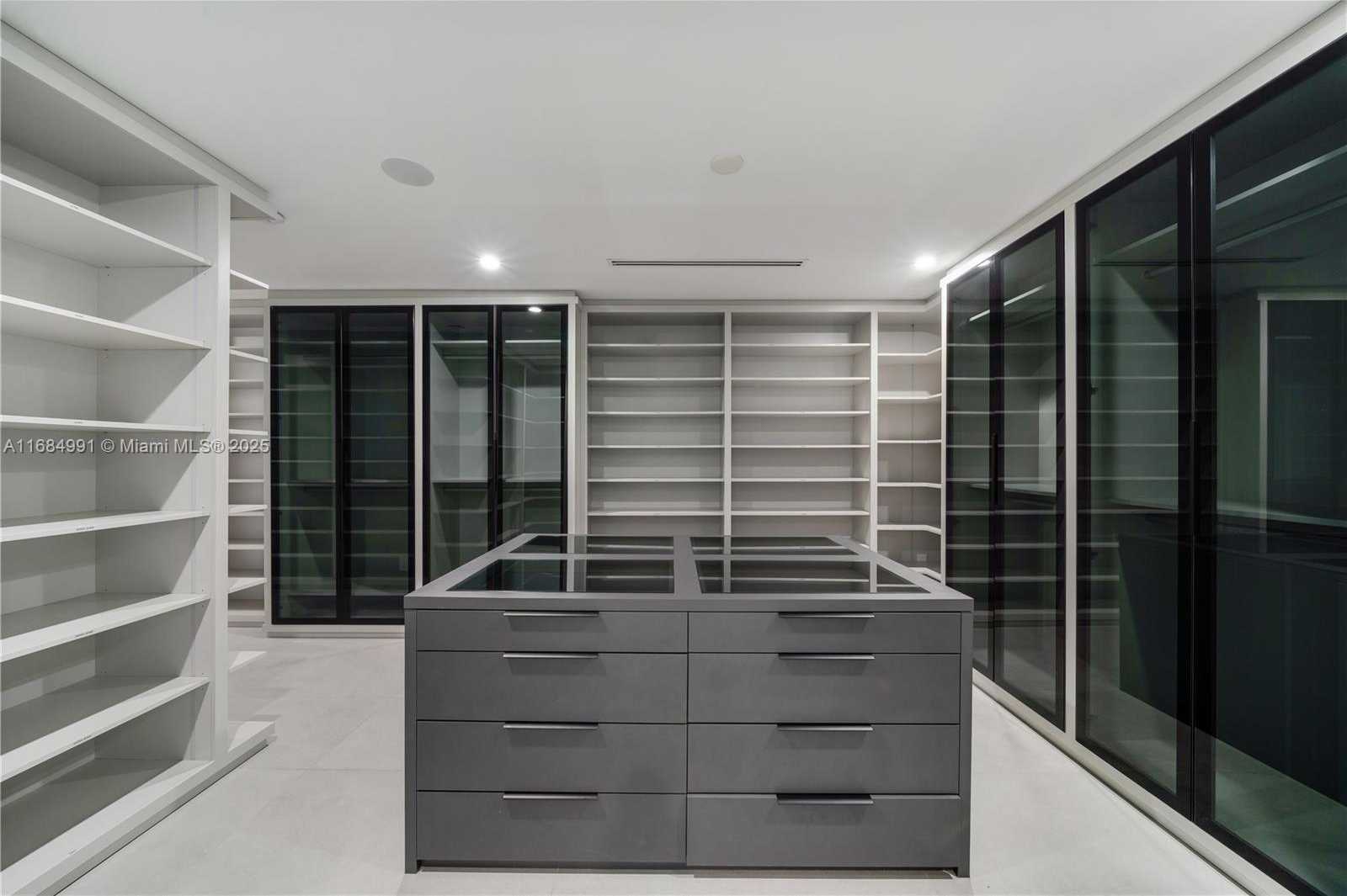 Small Image of 6695 SOUTH WEST 112TH ST, Pinecrest Number 76