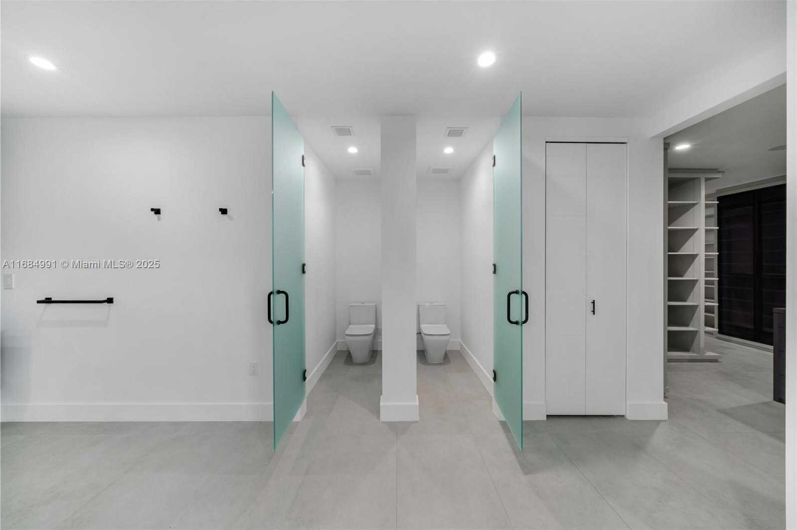 Small Image of 6695 SOUTH WEST 112TH ST, Pinecrest Number 82