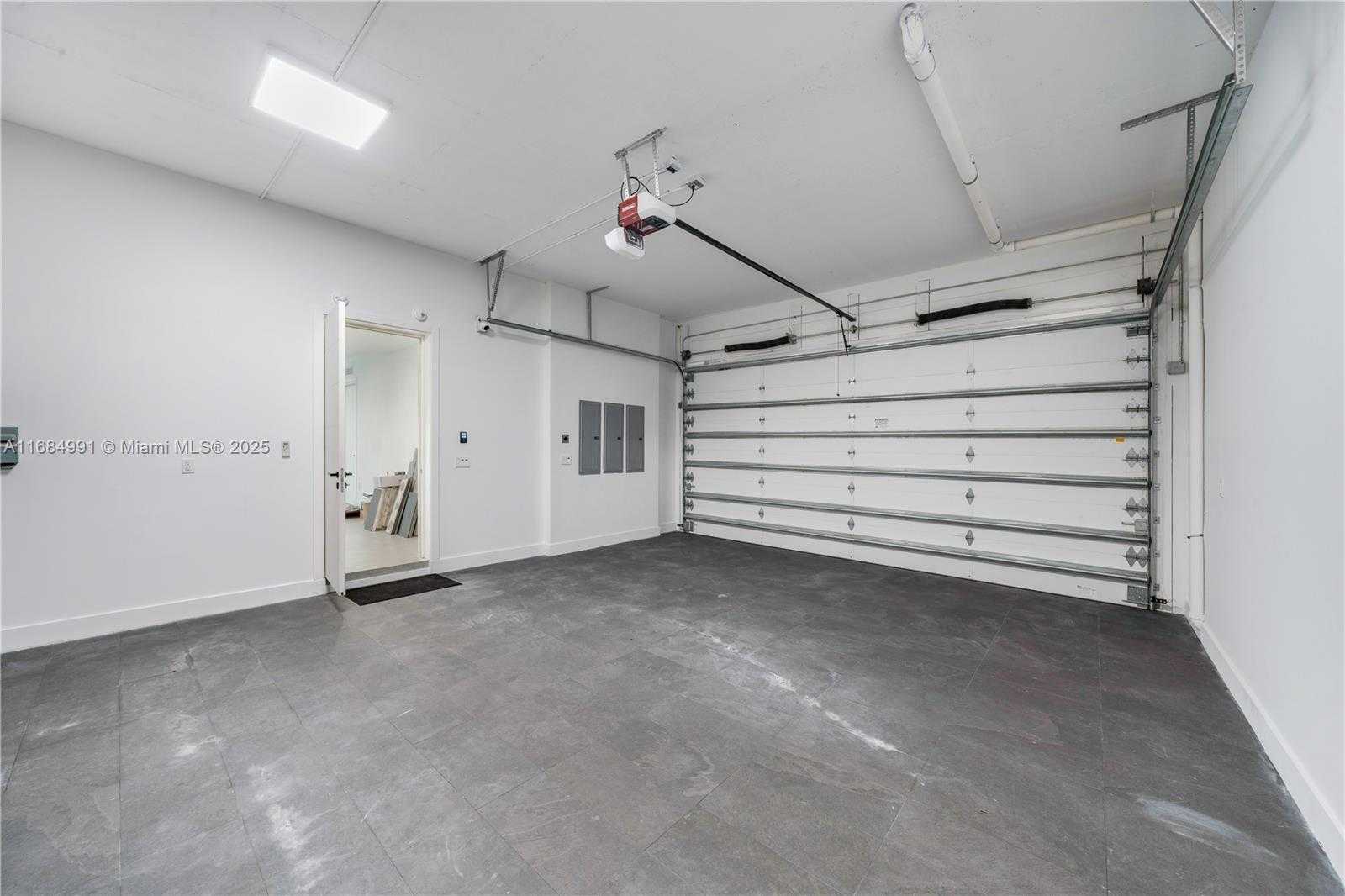 Small Image of 6695 SOUTH WEST 112TH ST, Pinecrest Number 85