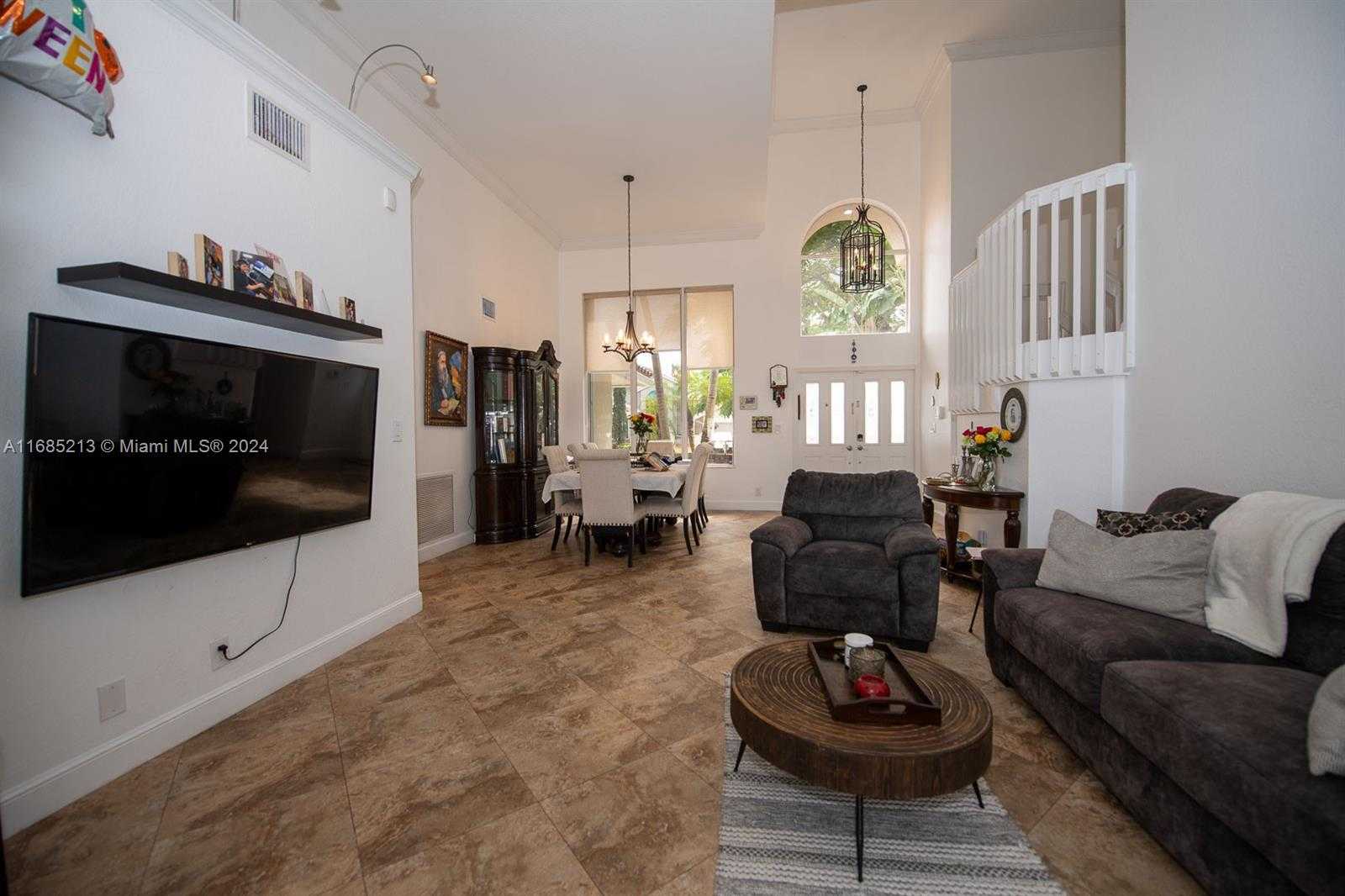Small Image of 9669 NORTH CAROUSEL CIR N, Boca Raton Number 19