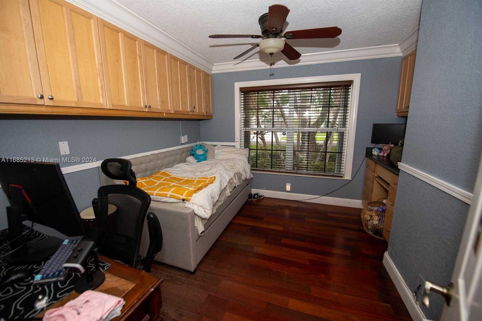 Small Image of 9669 NORTH CAROUSEL CIR N, Boca Raton Number 23