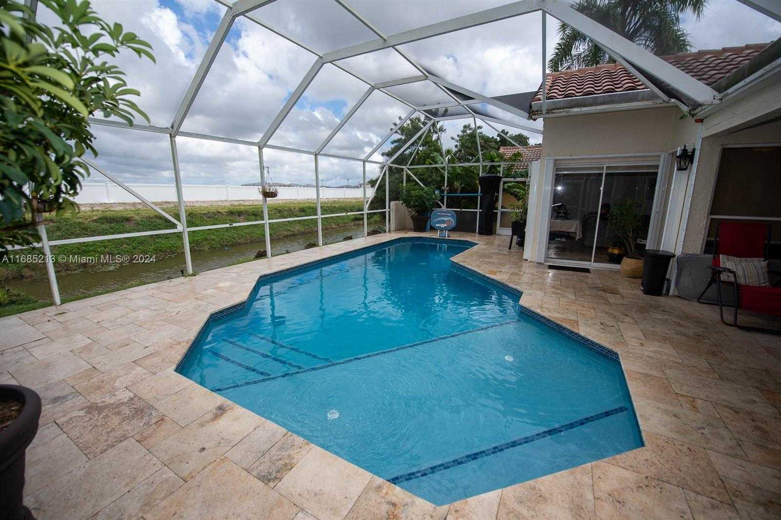 Small Image of 9669 NORTH CAROUSEL CIR N, Boca Raton Number 30