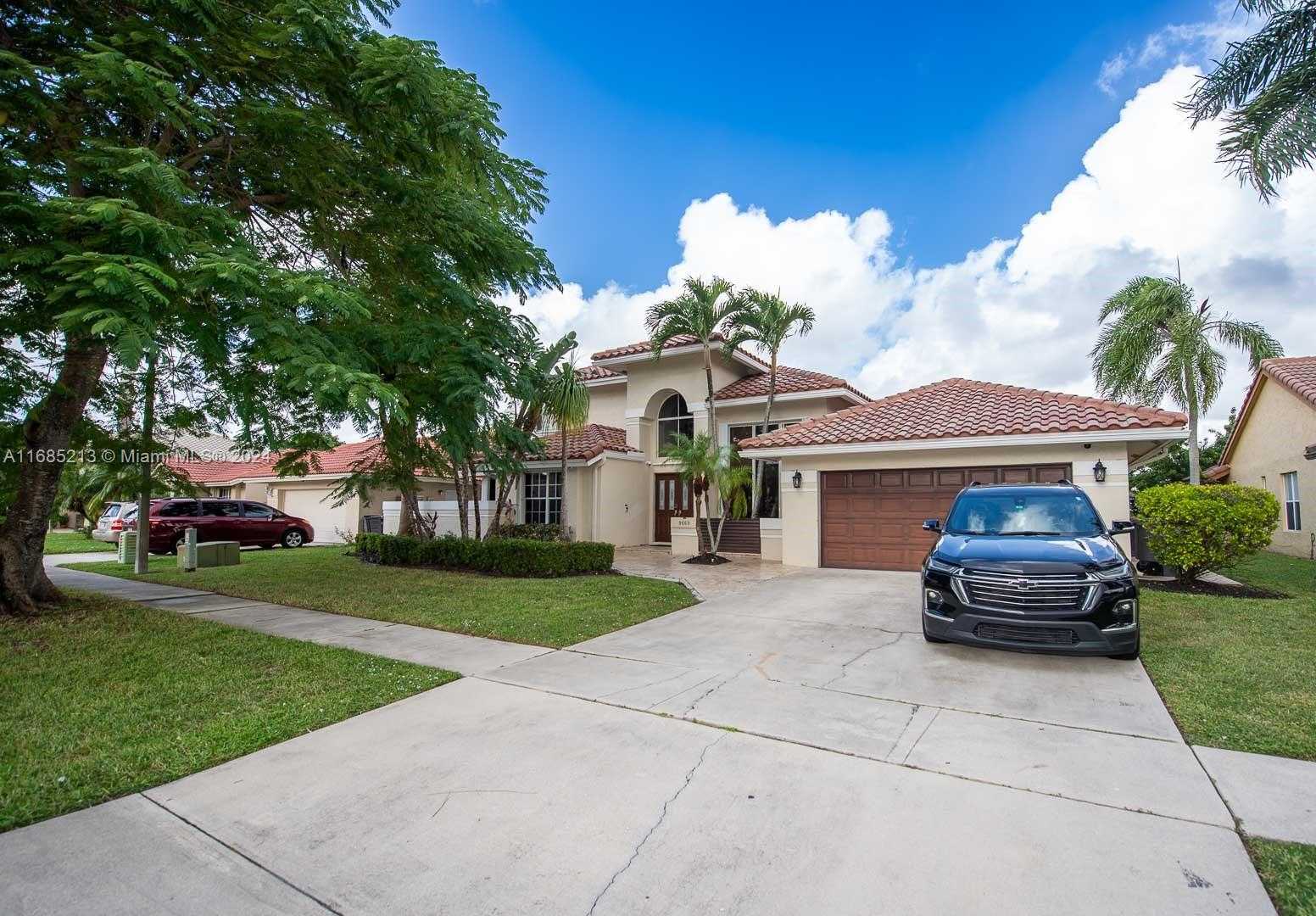 Small Image of 9669 NORTH CAROUSEL CIR N, Boca Raton Number 5