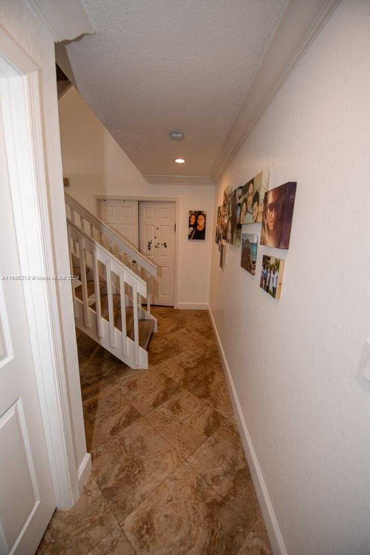 Small Image of 9669 NORTH CAROUSEL CIR N, Boca Raton Number 9