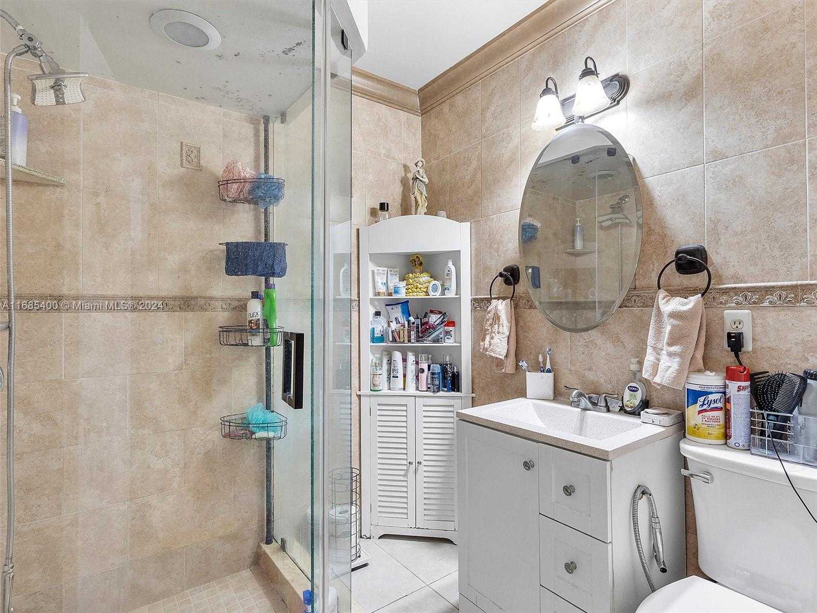 Small Image of 710 EAST 39TH ST, Hialeah Number 11