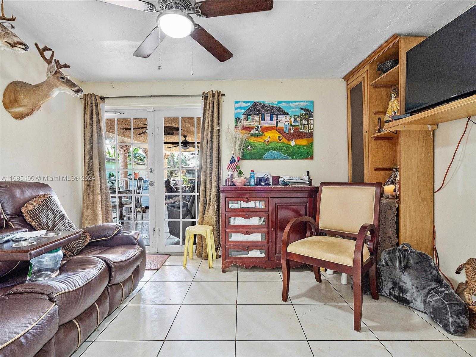 Small Image of 710 EAST 39TH ST, Hialeah Number 19