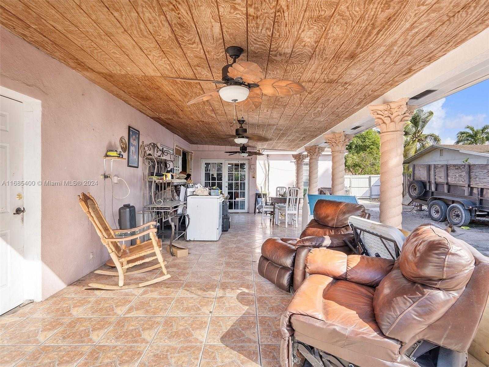 Small Image of 710 EAST 39TH ST, Hialeah Number 20