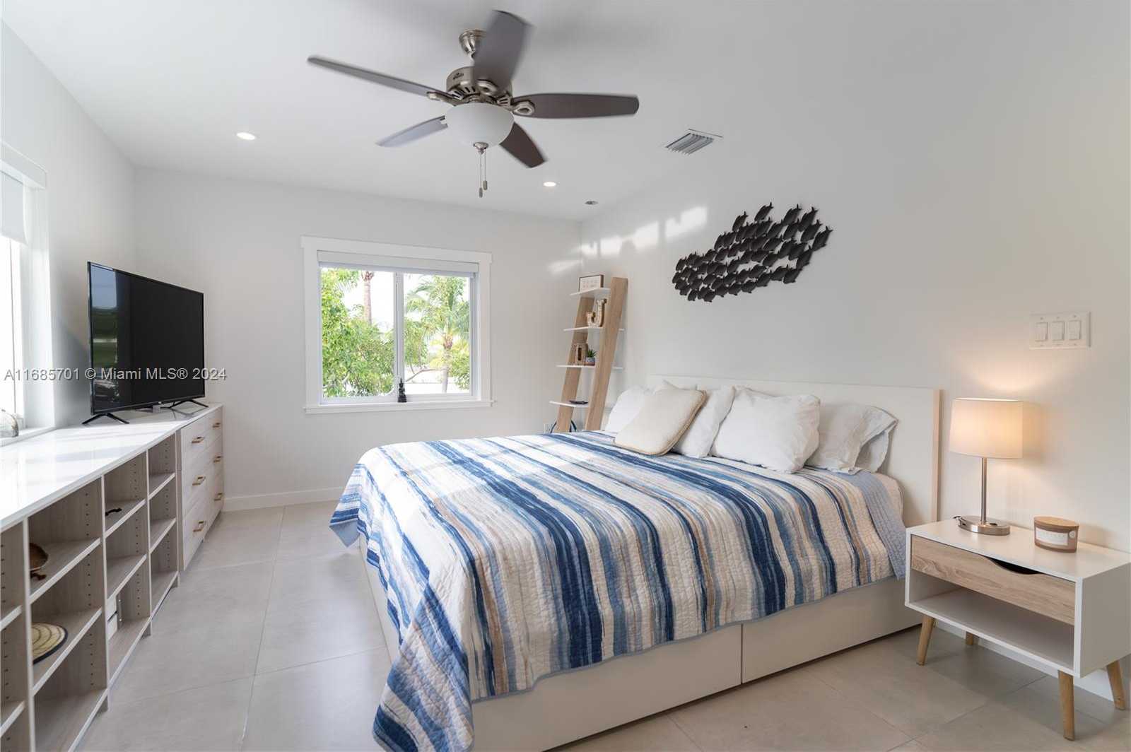 Small Image of Key Largo Number 31