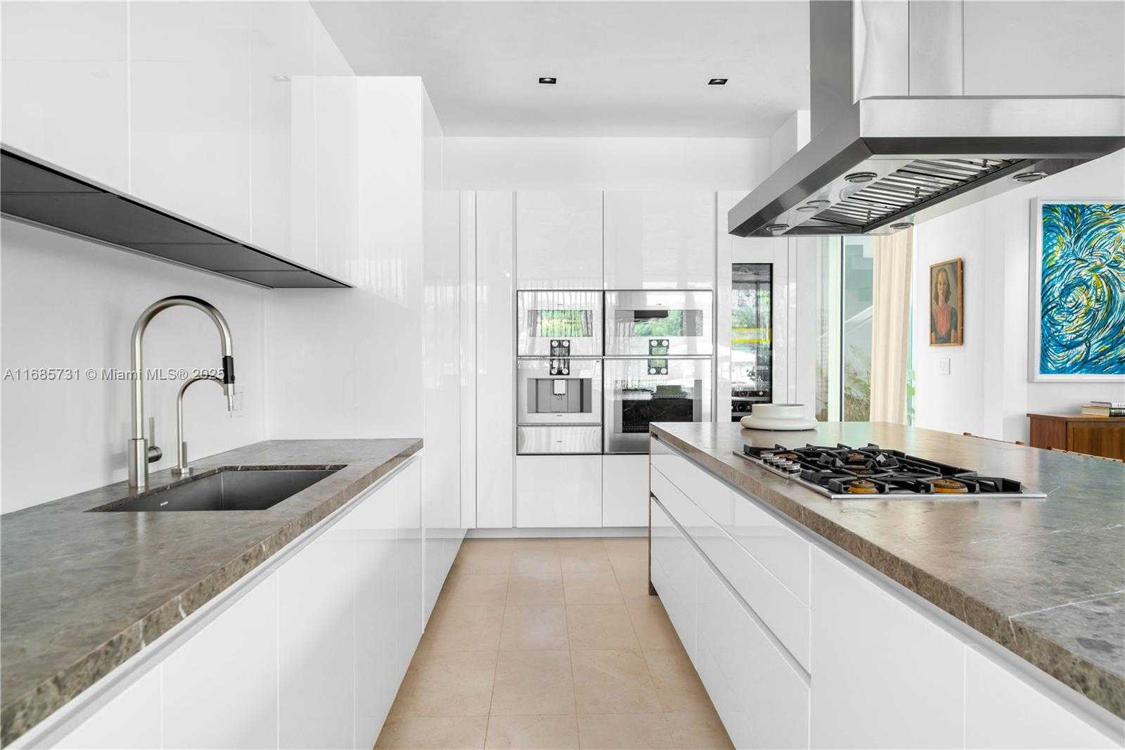 Small Image of 1041 WEST 48TH ST, Miami Beach Number 15