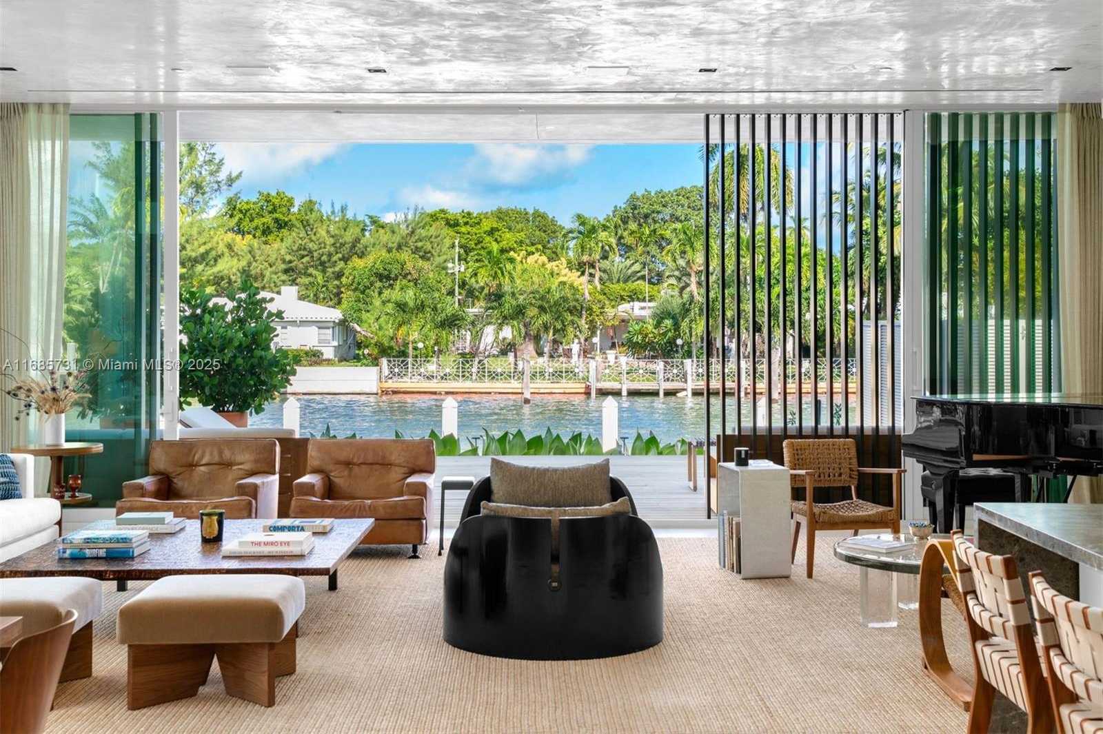 Small Image of 1041 WEST 48TH ST, Miami Beach Number 2